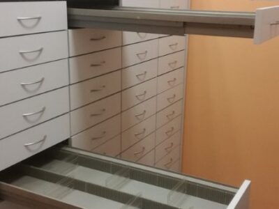 Meble apteczne-magazynowe szuflady głębokiego sprzedam używane