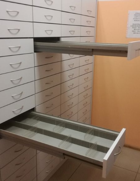 Meble apteczne-magazynowe szuflady głębokiego sprzedam używane